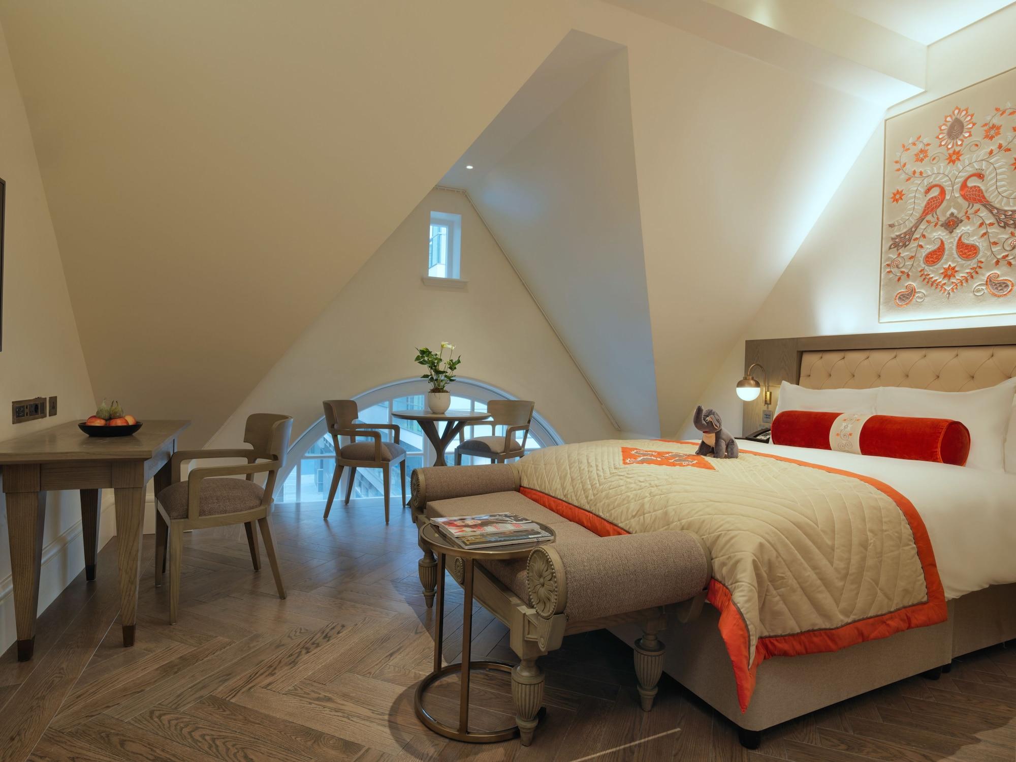 Готель The Lalit Лондон Номер фото A room at The Ivy Collection