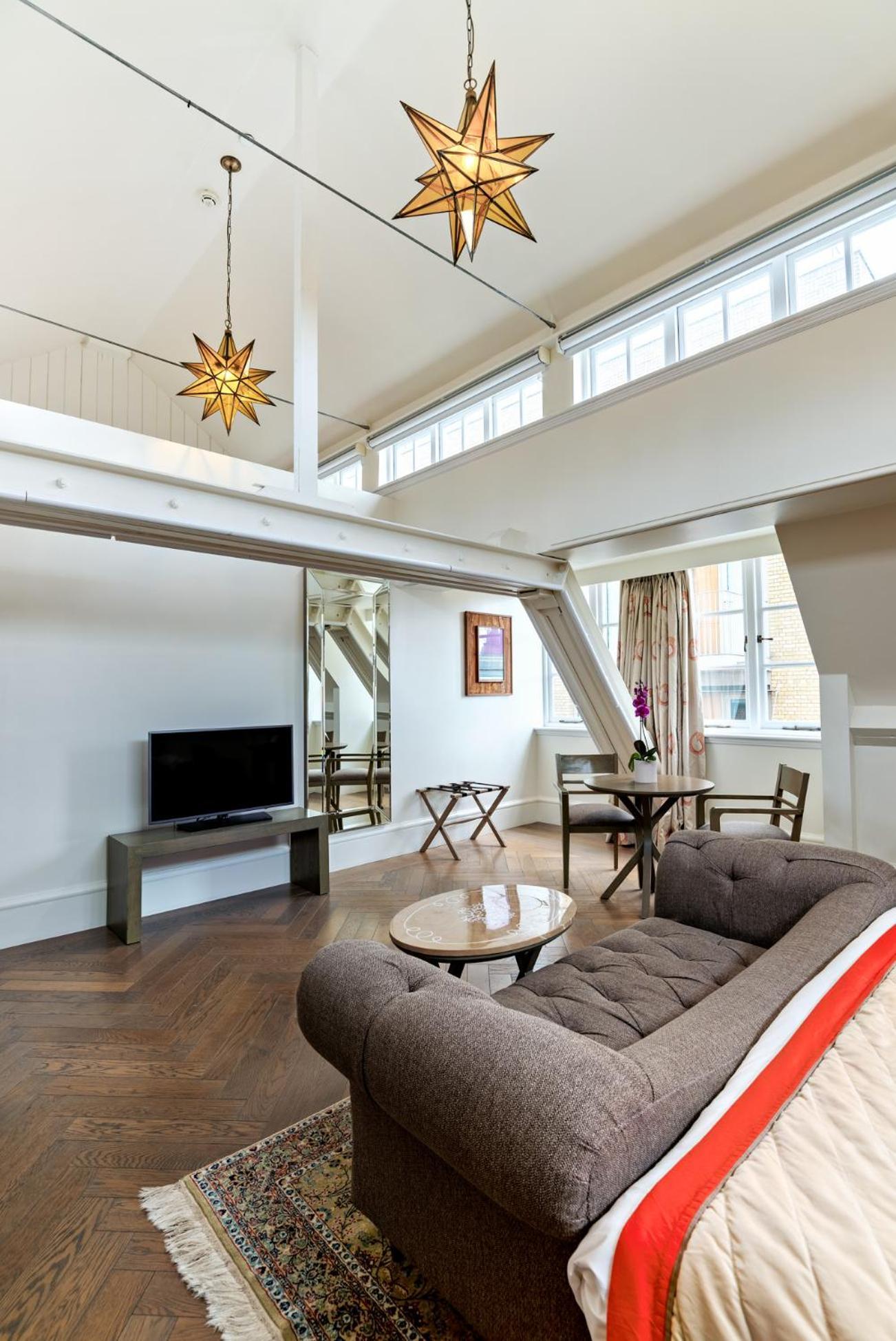Готель The Lalit Лондон Екстер'єр фото A typical apartment